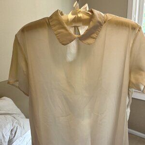 American Apparel (MADE IN USA)  Cream silk collared top